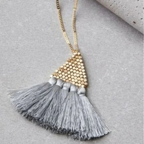 AE Grey Tassel Pyramid Triangle Necklace - Picture 3 of 4